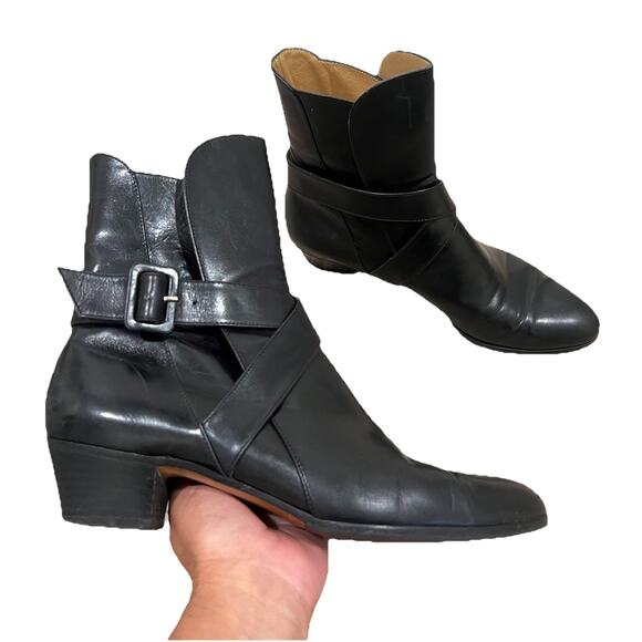 Salvatore Ferragamo Italy Women's Black Leather Ankle Buckle Boots Size 9 Gothic - Picture 1 of 9